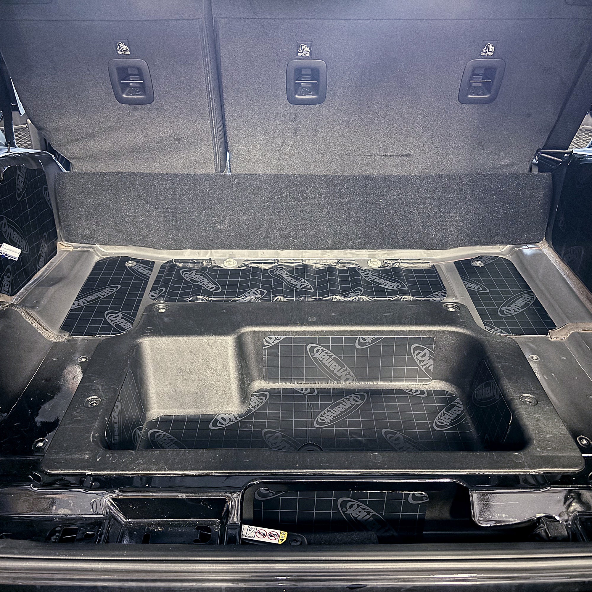 2018+ Jeep Wrangler JLU Trunk/Cargo Kit - XMO JLU T – DynamatStore